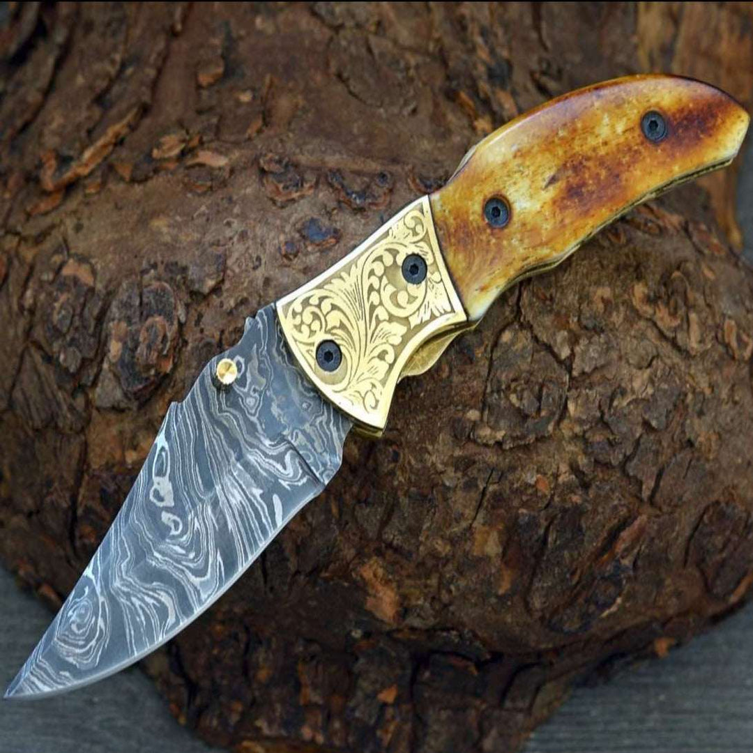 Stylish Damascus Folding Knives for Everyday Carry