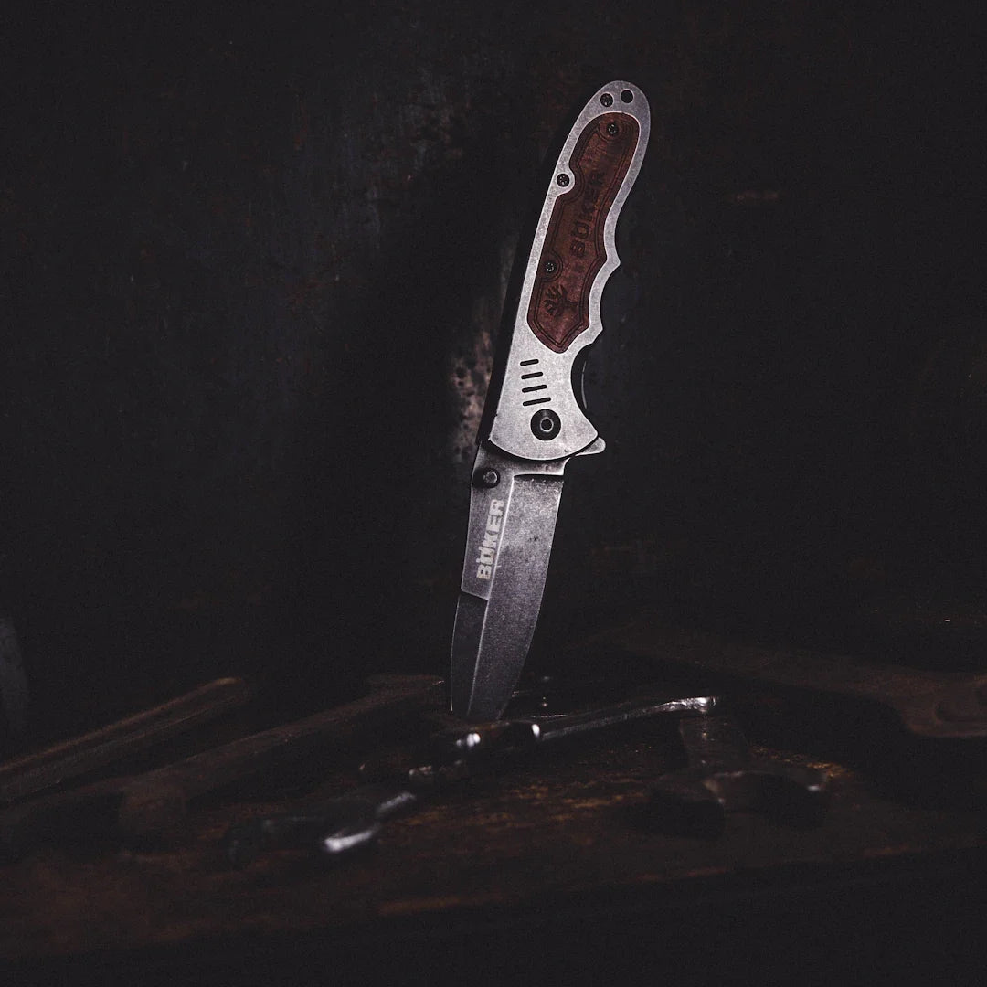Exceptional Custom Gut Hook Pocket Knives for Hunters - Shokunin USA