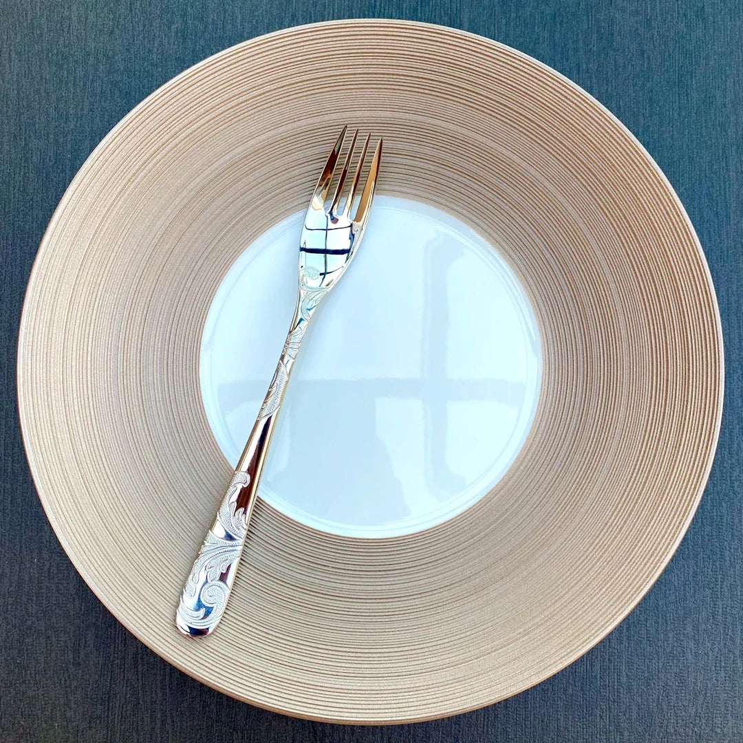 Discovering Luxury Knives: Why They Outshine Standard Models - Shokunin USA