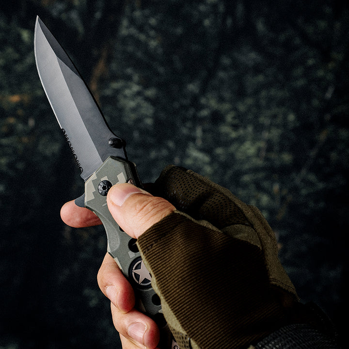 Pocket Knife - Star Pocket Knife with Serrated Blade &amp; Camouflage Handle - Shokunin USA