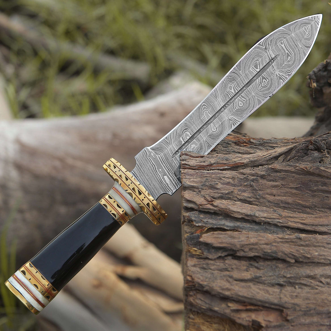 Damascus knife - Fear Damascus Fixed Blade Hunting Knife with Bull Horn &amp; Brass Handle - Shokunin USA