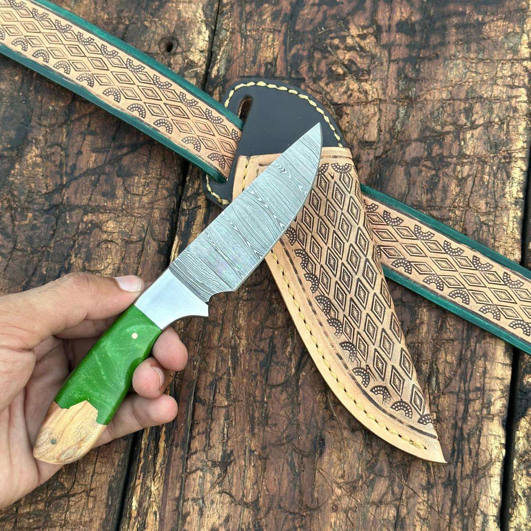 Fixed blade knife. - Yellowstone Damascus Skinner Knife with Hand tooled Sheath &amp; Belt - Shokunin USA