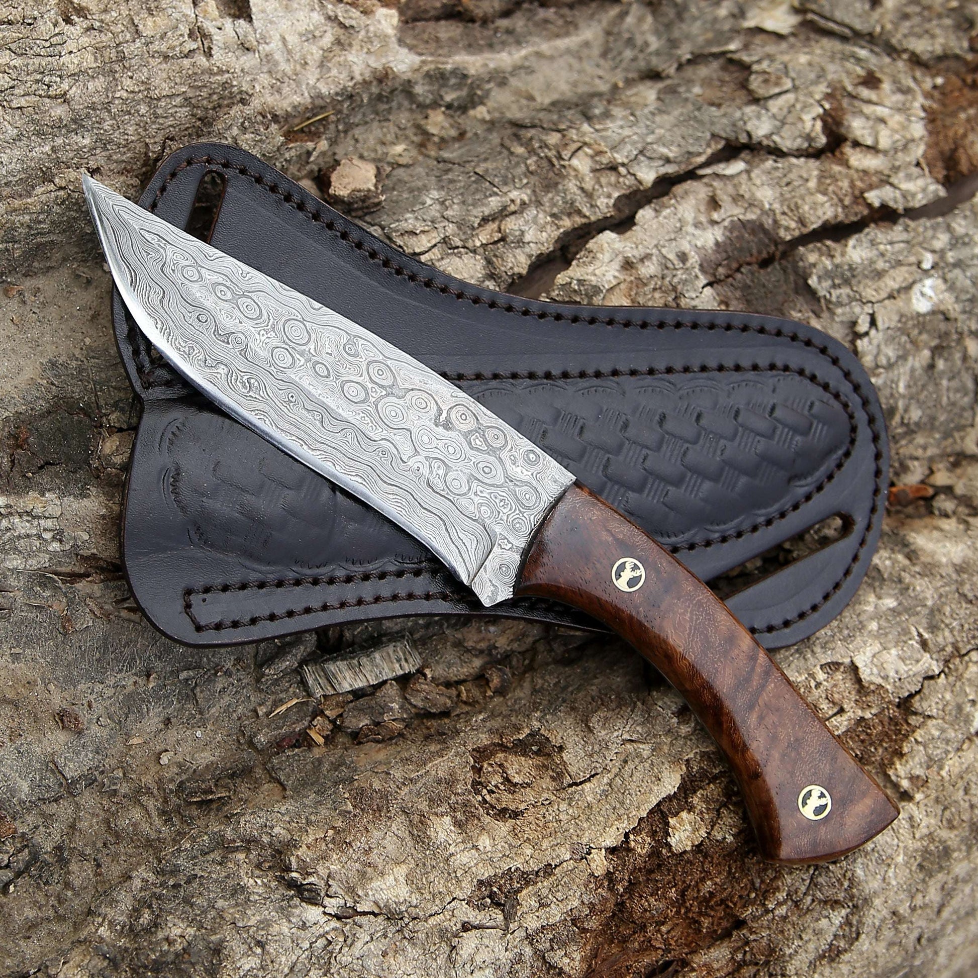 Handmade hunting knife