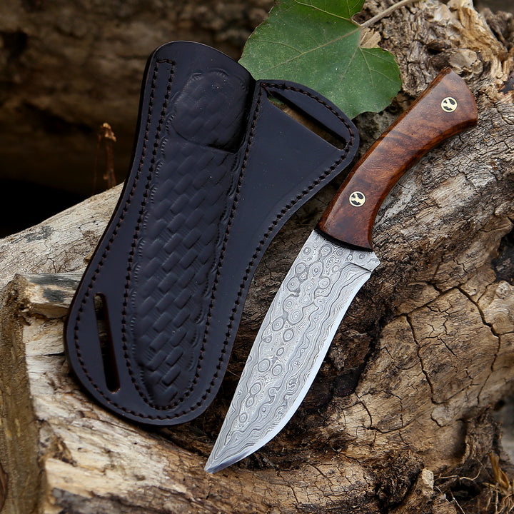Bloodhound Handmade Damascus Steel Hunting Knife with Rosewood Handle &amp; Leather Sheath