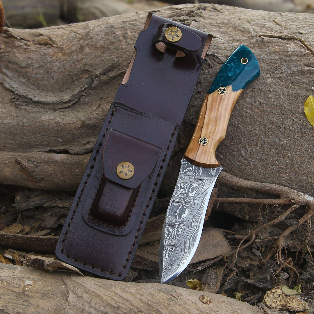 Breeze Hunting Knife with Exotic Olive Wood & Resin Handle - Shokunin USA