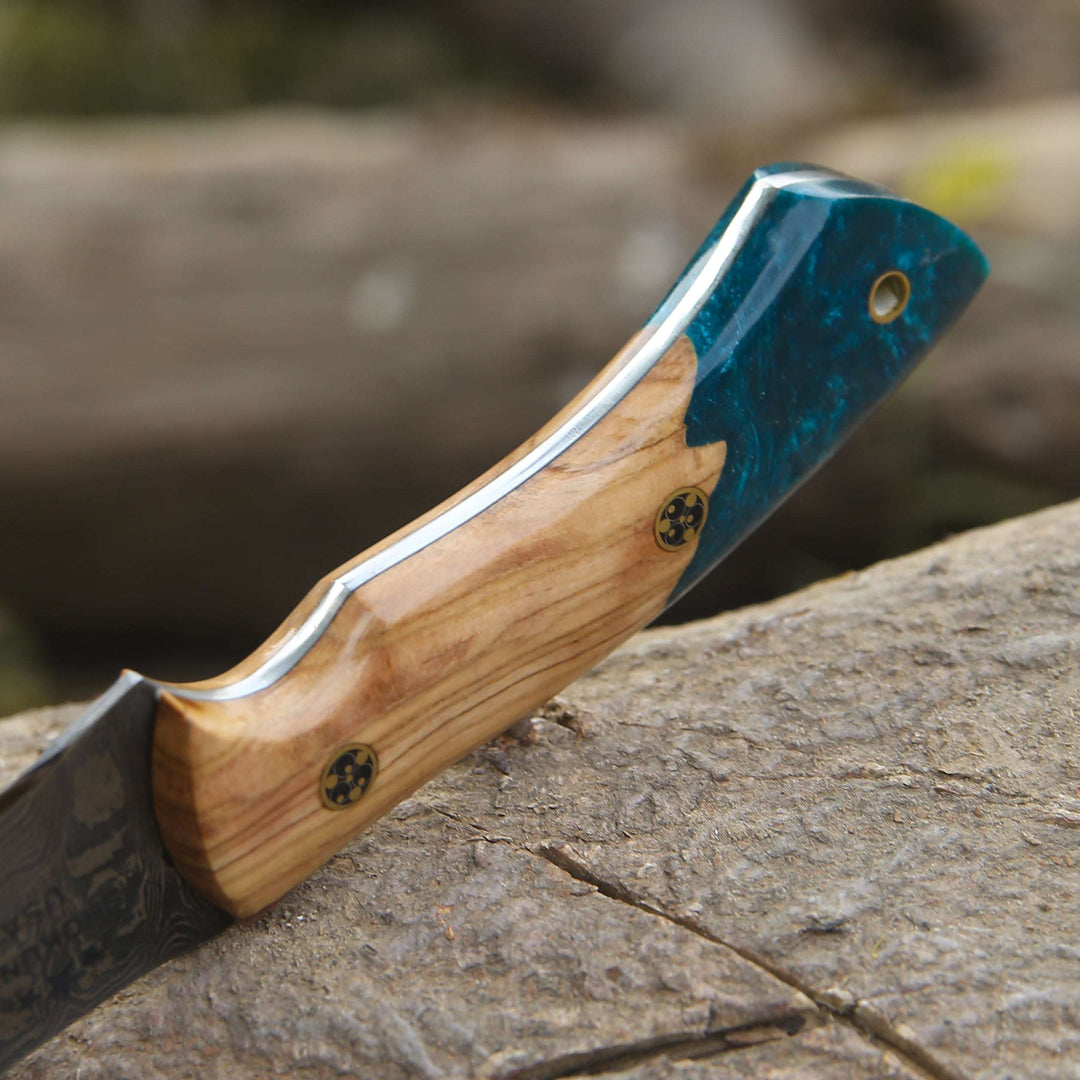 Damascus Knife - Breeze Hunting Knife with Exotic Olive Wood &amp; Resin Handle - Shokunin USA