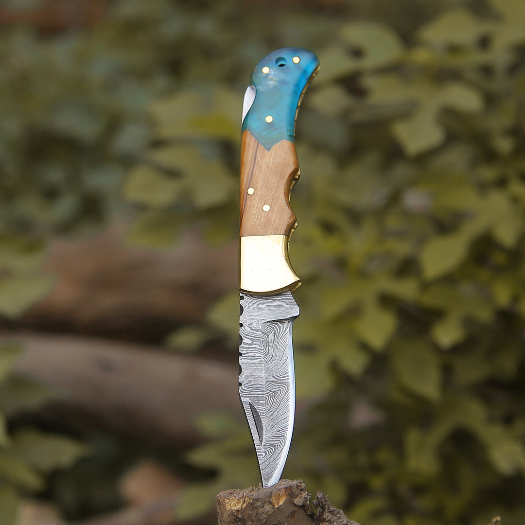 Knight Pocket Knife with Olive Wood &amp; Resin Handle - Shokunin USA