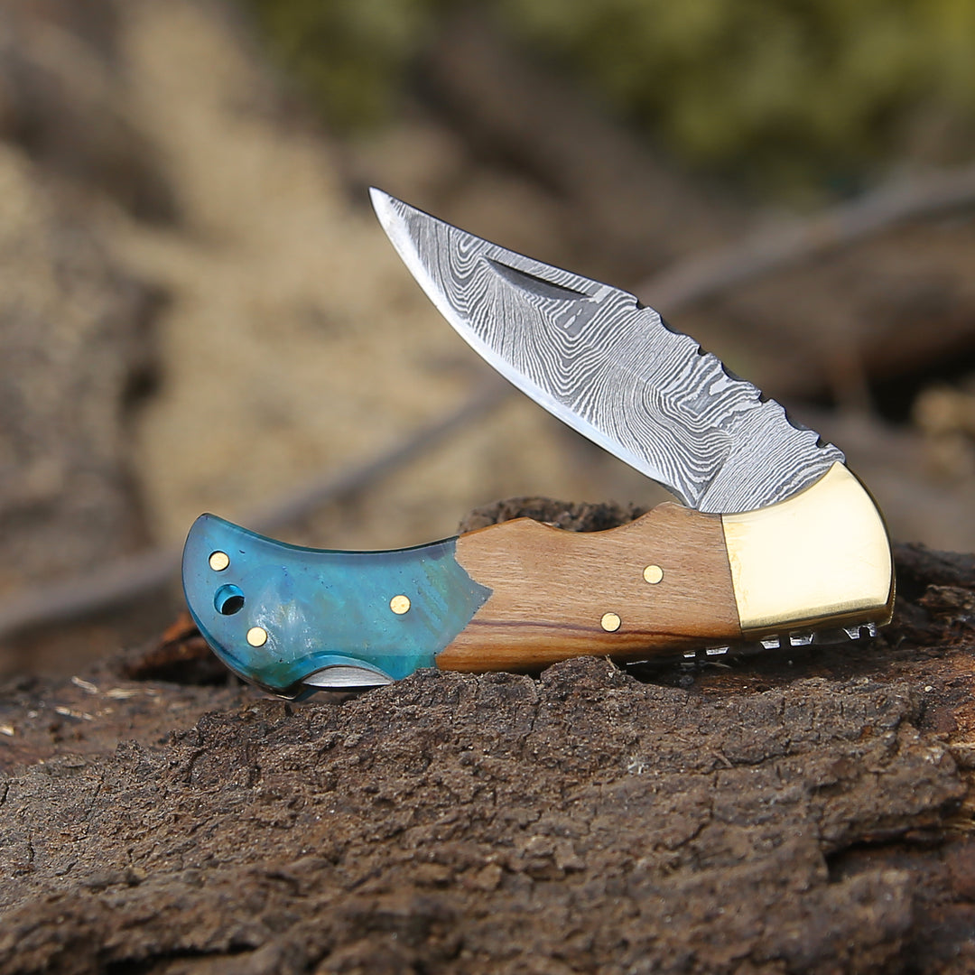 Knight Pocket Knife with Olive Wood &amp; Resin Handle - Shokunin USA
