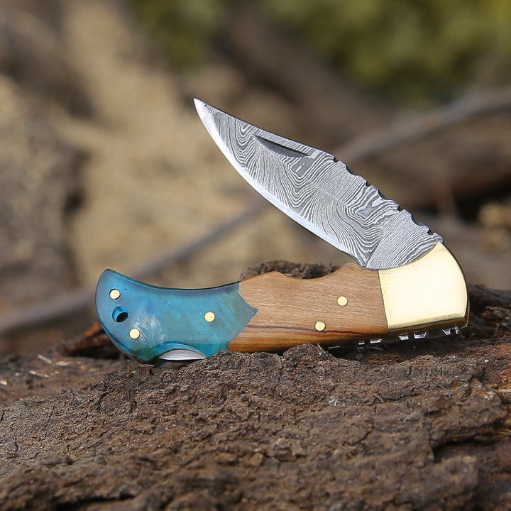 Knight Pocket Knife with Olive Wood &amp; Resin Handle - Shokunin USA