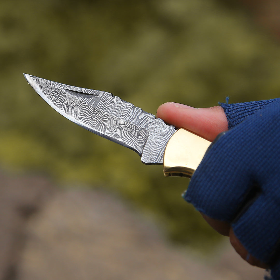 Knight Pocket Knife with Olive Wood &amp; Resin Handle - Shokunin USA