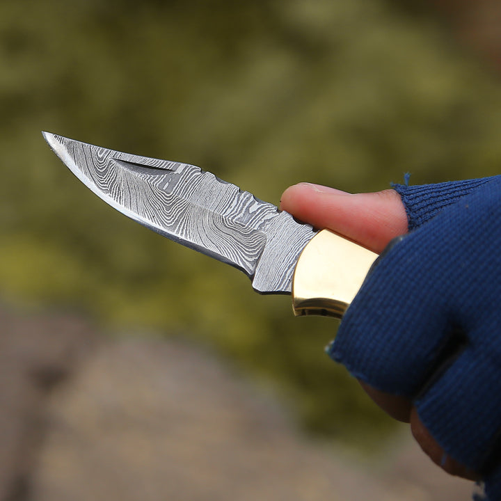 Knight Pocket Knife with Olive Wood &amp; Resin Handle - Shokunin USA