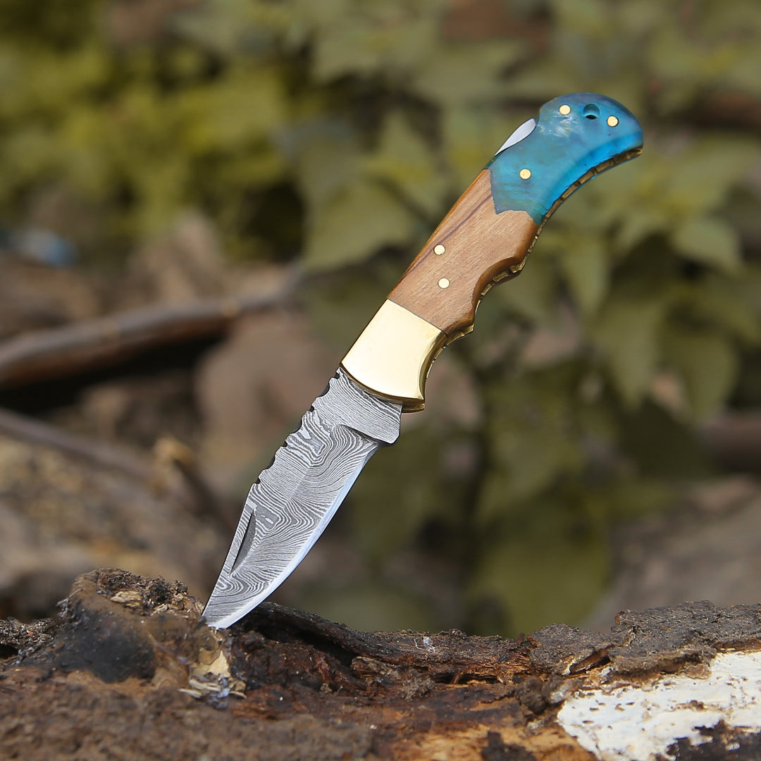 Knight Pocket Knife with Olive Wood &amp; Resin Handle - Shokunin USA