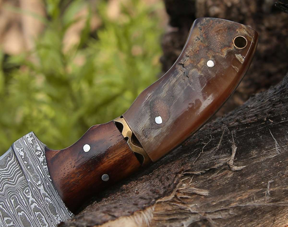 Blast Damascus Tracker Knife with Ram Horn Handle - Shokunin USA