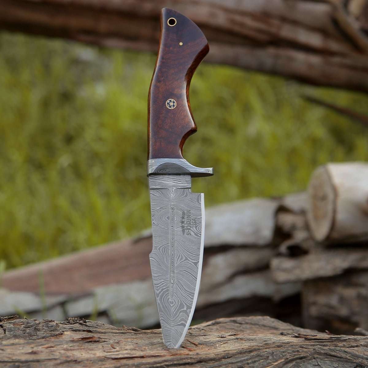 Damascus Knife - Bolt Damascus Custom Hunting Knife with Exotic Rose Wood Handle - Shokunin USA