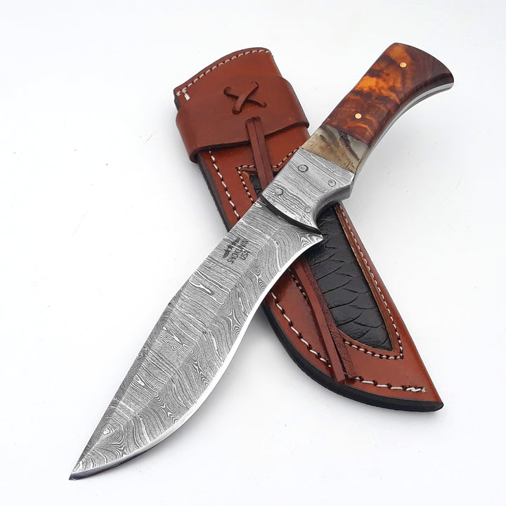 Stinger Custom Handmade Hunting Knife, With Ram Horn &amp; Rose Wood Handle
