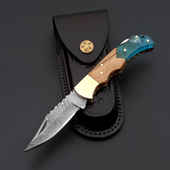 Knight Pocket Knife with Olive Wood &amp; Resin Handle