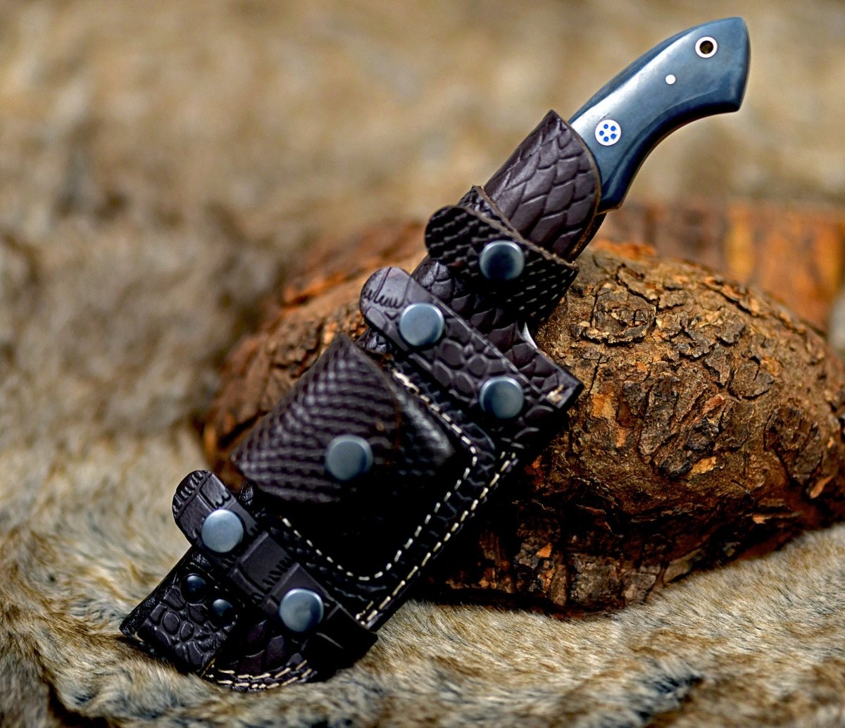 Damascus Knife - TrailMaster Tracker Knife with Brass & Bone Handle - Shokunin USA