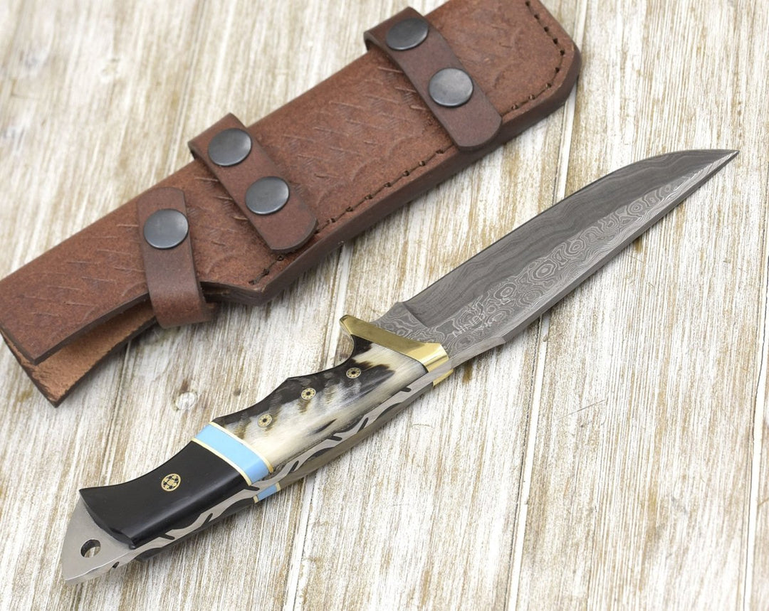 Damascus Knife - Reaver Hunting Knife with Ram Horn &amp; Turquoise Handle - Shokunin USA