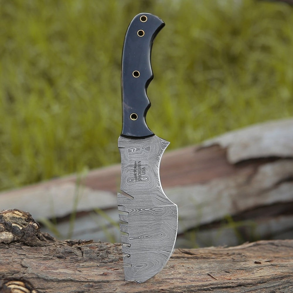 Warthog Damascus Tracker Knife with Horn Handle - Shokunin USA