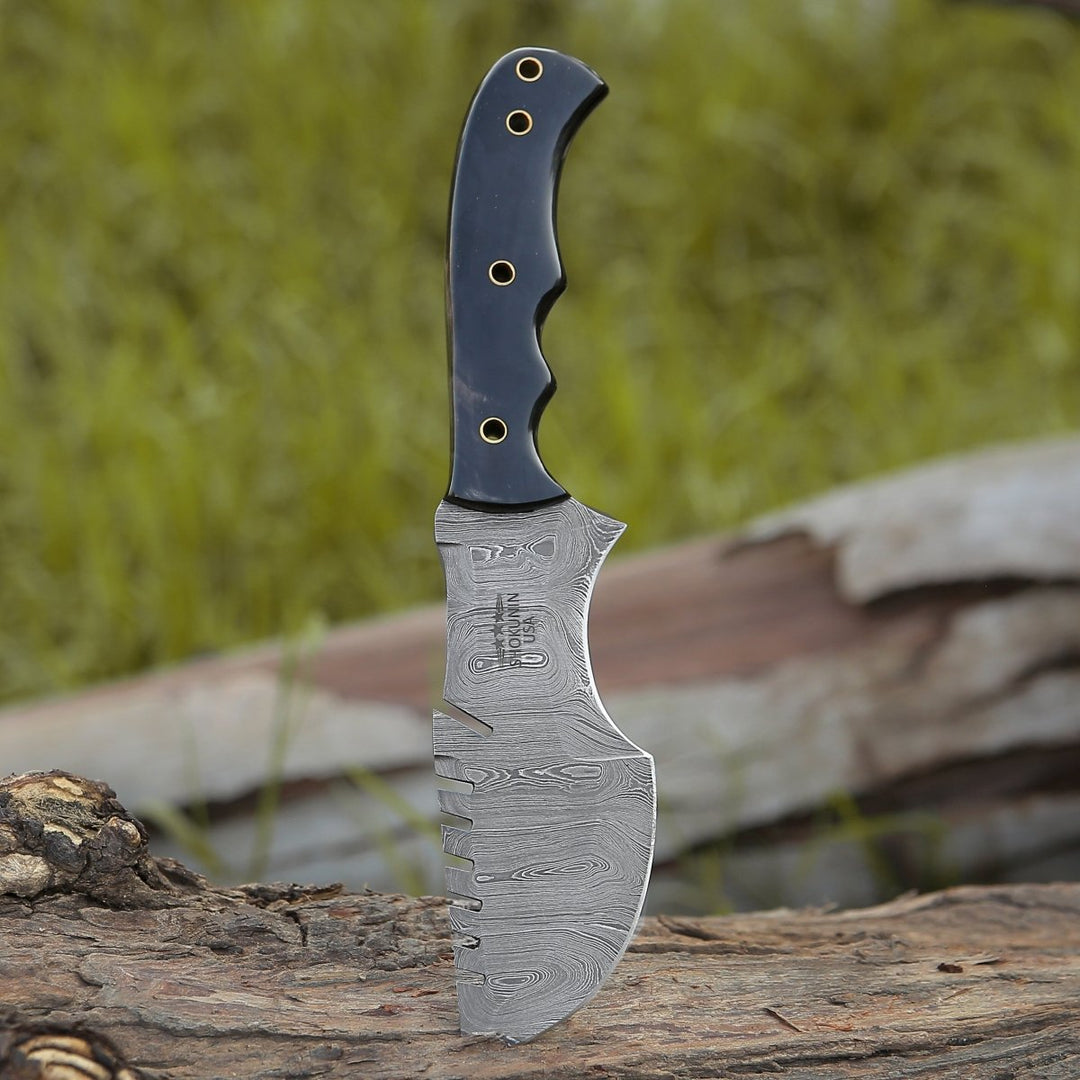 Warthog Damascus Tracker Knife with Horn Handle - Shokunin USA