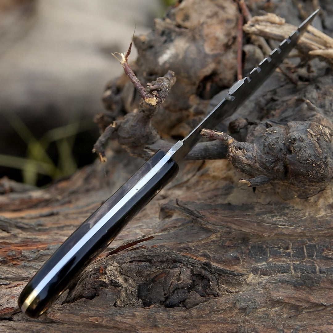 Warthog Damascus Tracker Knife with Horn Handle - Shokunin USA