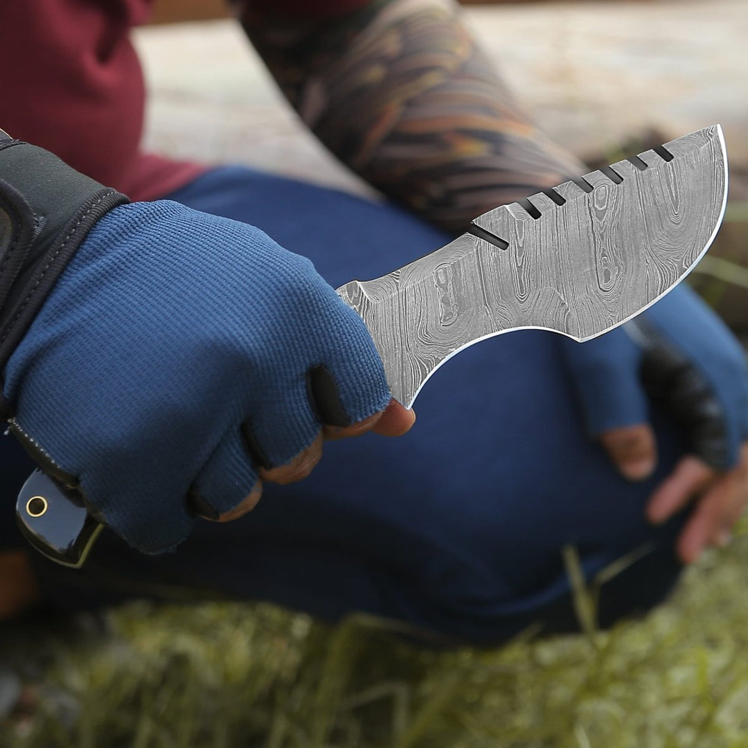 Warthog Damascus Tracker Knife with Horn Handle - Shokunin USA